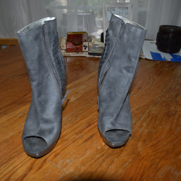 Micheal Anthonio Gray Magda Stiletto Ankle Boots - Picture 1 of 6